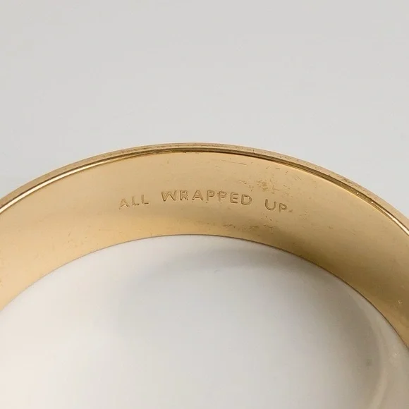 Kate Spade Enamel All Wrapped Up Bangle Cuff Bracelet Black White Enamel Gold - Picture 6 of 6